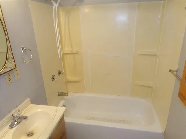 $115,000 | 100 West Adams Street, Pittsburg, KS 66762