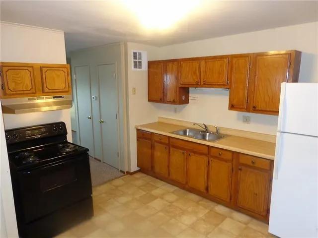 $115,000 | 100 West Adams Street, Pittsburg, KS 66762