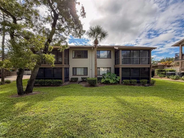 $129,900 | 12901 Fairway Drive, Unit D, Hudson, FL 34667