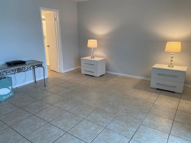1028 Cornwall East Boca Raton, FL 33434 - Photo 11 of 17 IMG_1295