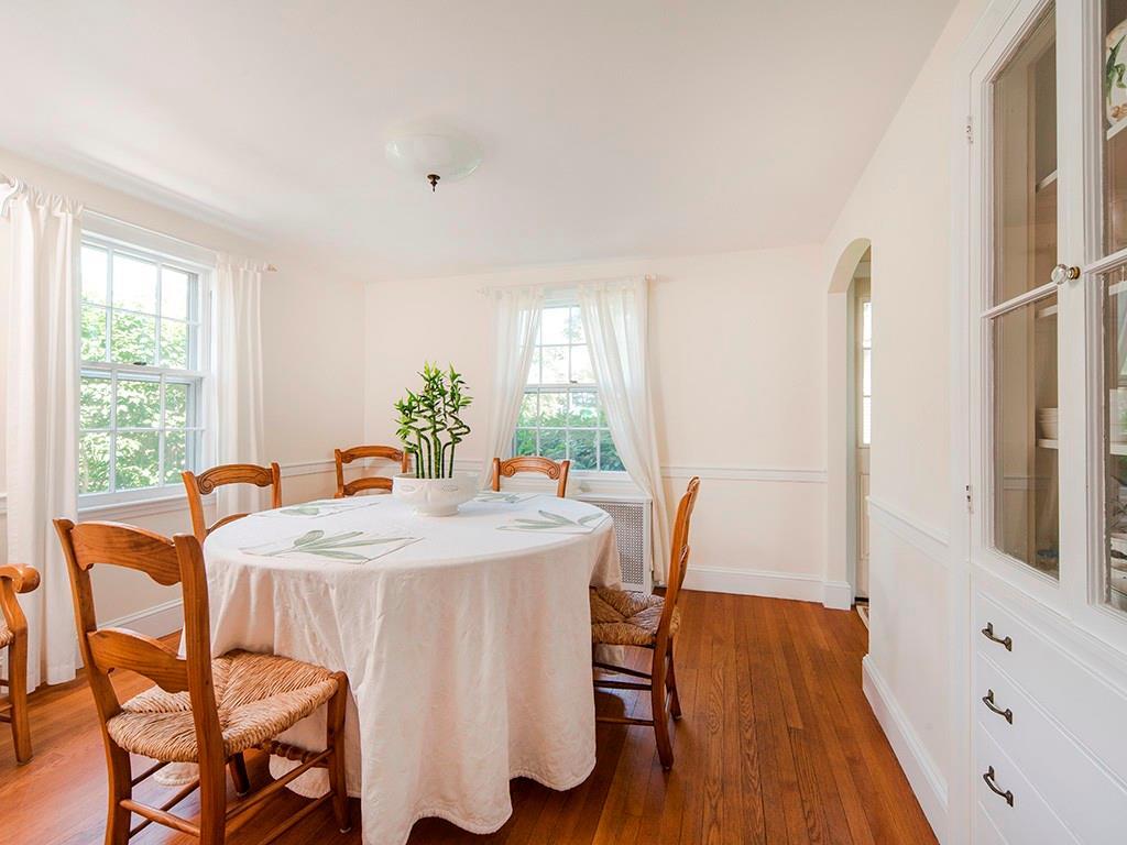 13 Lawson Road Cape Elizabeth, ME 04107 - Photo 13 of 33 Dining Room