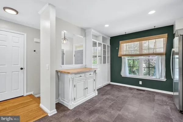 $2,595 | 7123 Gresham Court East, Frederick, MD 21703