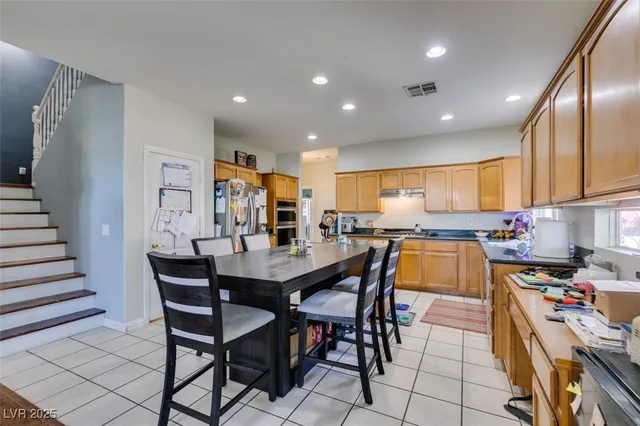 $3,195 | 1048 Painted Daisy Avenue, Henderson, NV 89014