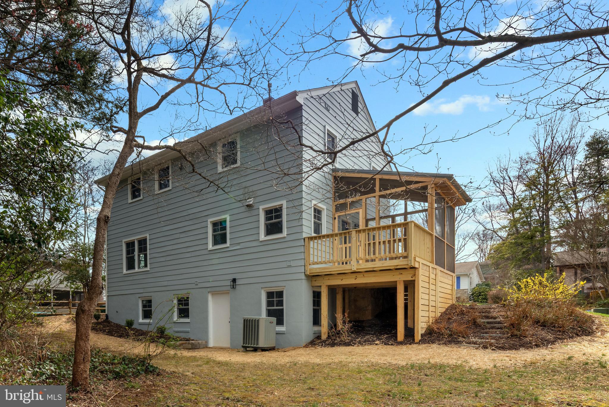 308 Halsey Road Annapolis, MD 21401 - Photo 3 of 46