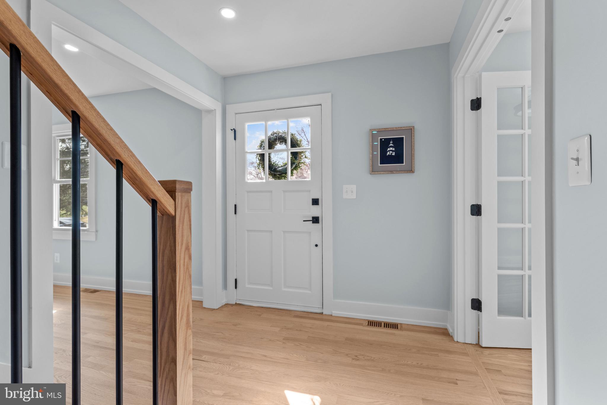 308 Halsey Road Annapolis, MD 21401 - Photo 4 of 46