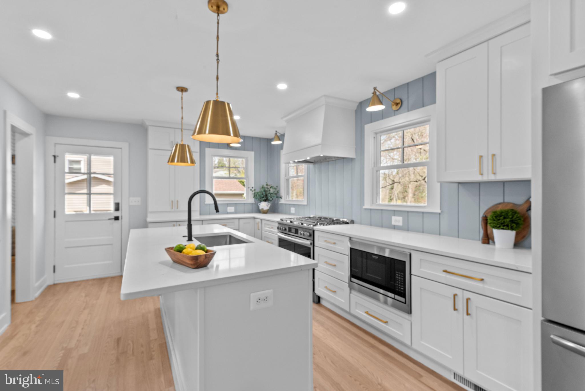 308 Halsey Road Annapolis, MD 21401 - Photo 6 of 46