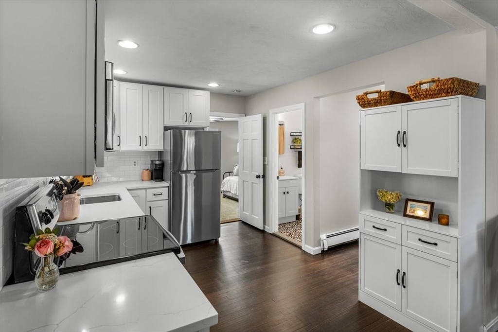 41 Arlington Road Dedham, MA 02026 - Photo 4 of 24 Gallery Image 4