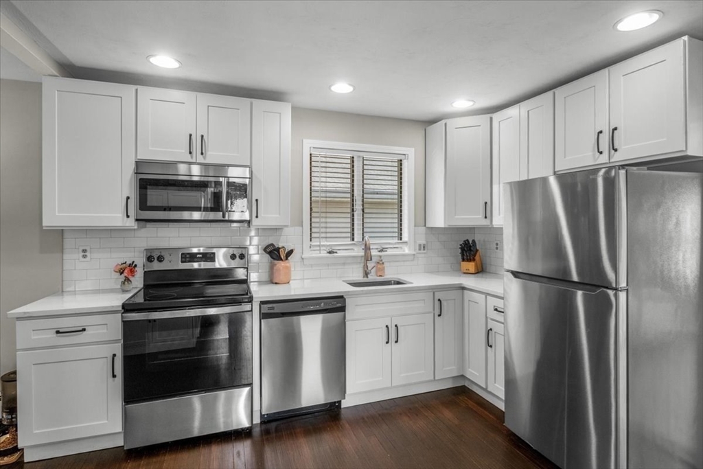 41 Arlington Road Dedham, MA 02026 - Photo 5 of 24 Gallery Image 5