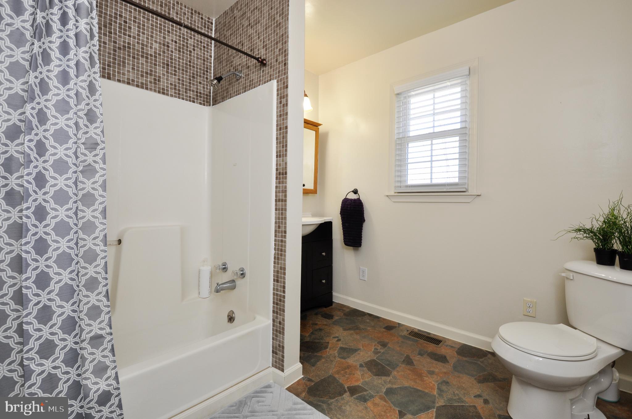 401 Musselman Road Fredericksburg, VA 22405 - Photo 26 of 39 BATHROOM
