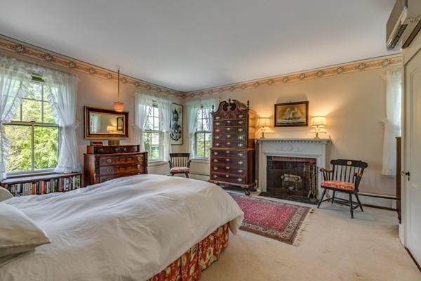 16 Smiths Point Road Manchester, MA 01944 - Photo 17 of 30