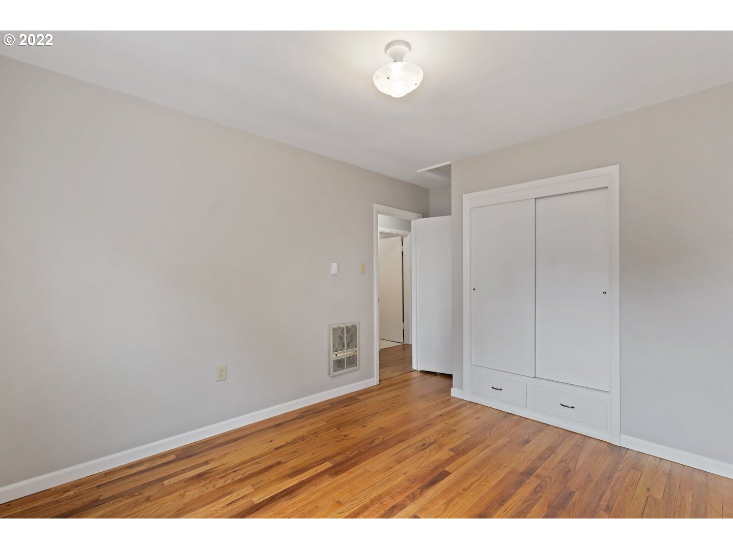 3415 Columbia Heights Road Longview, WA 98632 - Photo 11 of 32 Gallery Image 11