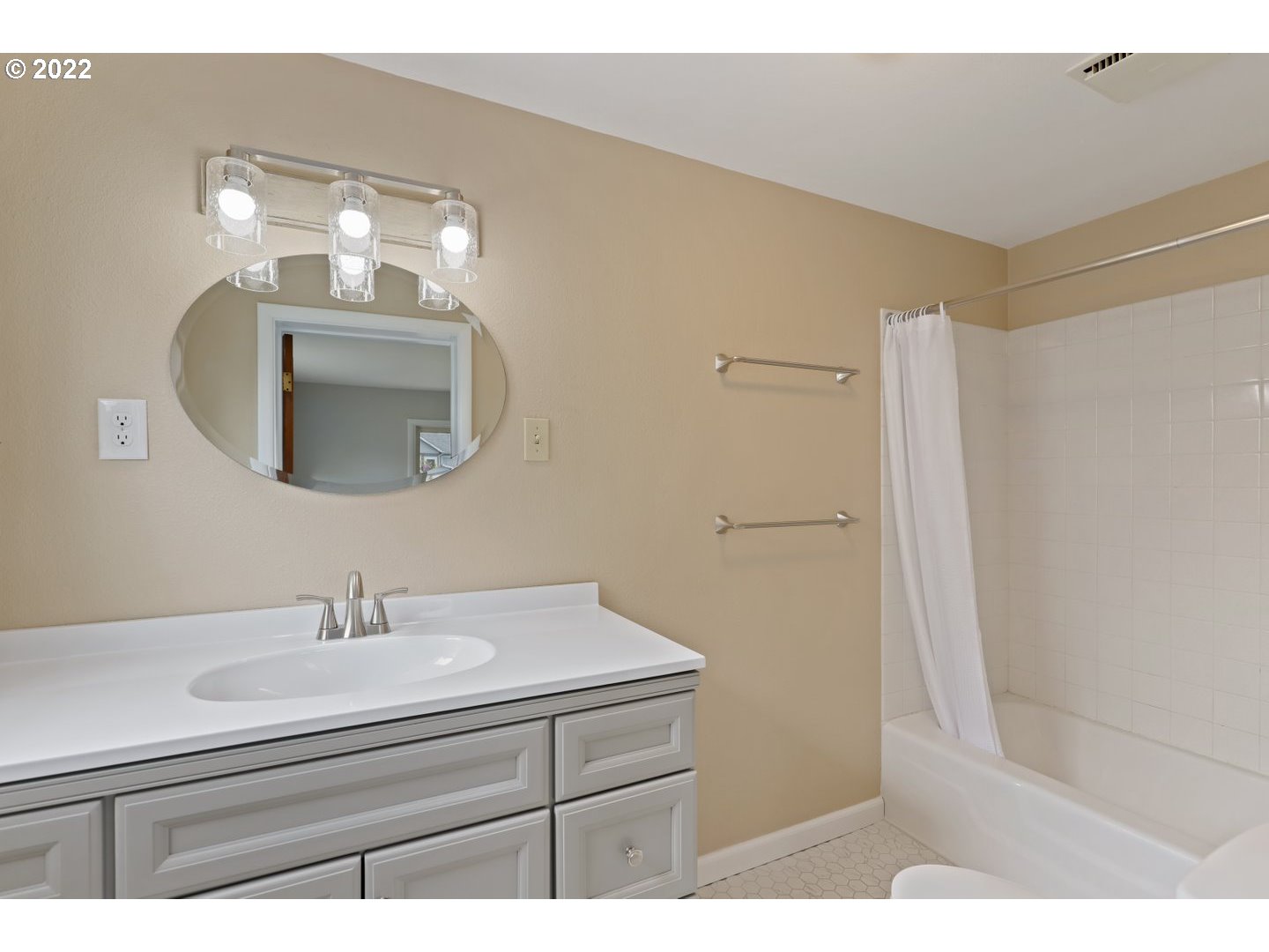 3415 Columbia Heights Road Longview, WA 98632 - Photo 16 of 32 Gallery Image 16