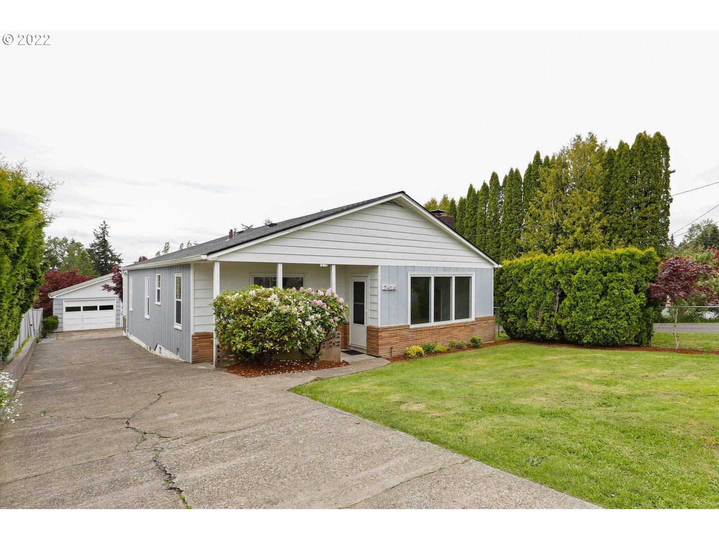 3415 Columbia Heights Road Longview, WA 98632 - Photo 3 of 32 Gallery Image 3