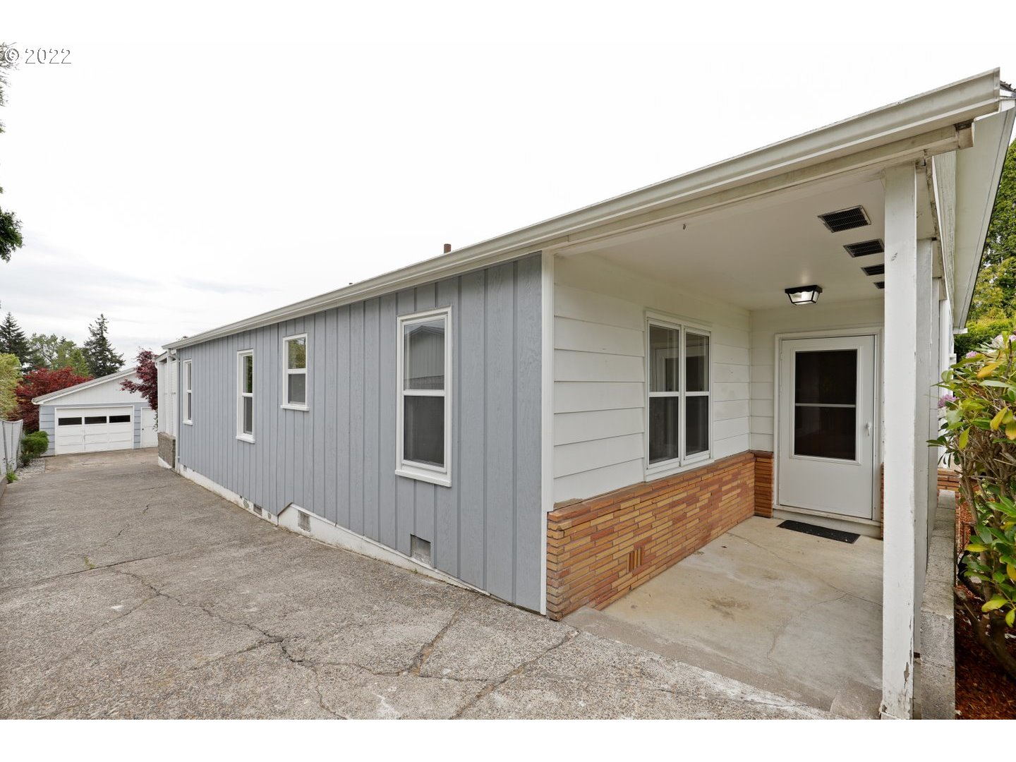 3415 Columbia Heights Road Longview, WA 98632 - Photo 4 of 32 Gallery Image 4