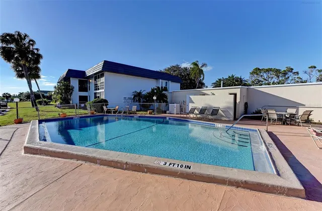 $3,000 | 10443 Waterbird Way, Unit 22, Bradenton, FL 34209