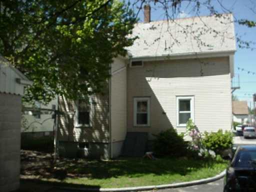 325 Paradis Avenue Woonsocket, RI 02895 - Photo 3 of 3 View.