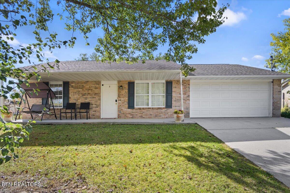 7438 Lyle Bend Lane Knoxville, TN 37918 - Photo 2 of 24 01-Exterior