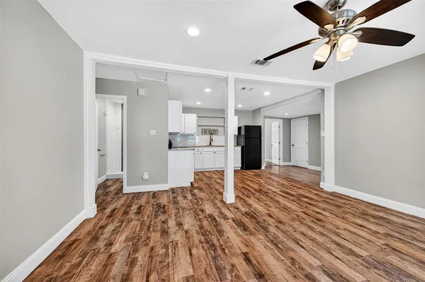 $1,600 | 1016 West Hanna Street, Denison, TX 75020