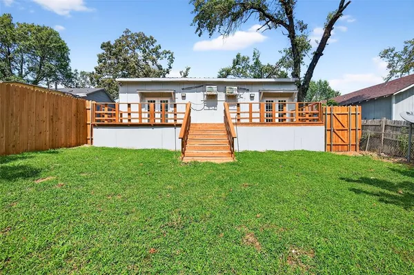 $1,600 | 1016 West Hanna Street, Denison, TX 75020