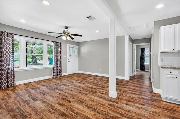 $1,600 | 1016 West Hanna Street, Denison, TX 75020
