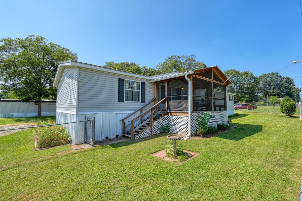271 Stephen Grove Road Spartanburg, SC 29301 - Photo 2 of 34