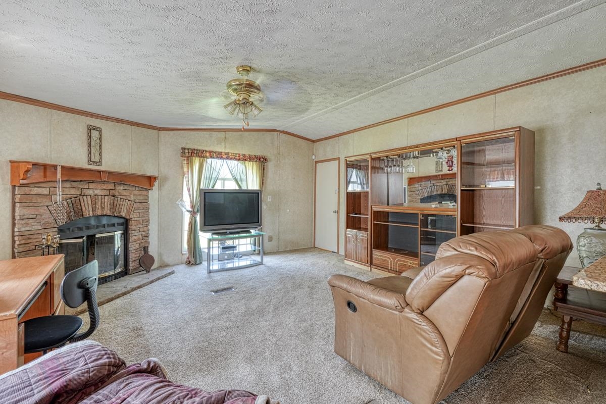 271 Stephen Grove Road Spartanburg, SC 29301 - Photo 4 of 34