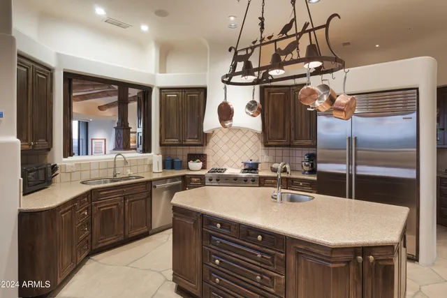 $3,500,000 | 9215 East Red Lawrence Drive, Scottsdale, AZ 85262