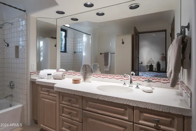 $3,500,000 | 9215 East Red Lawrence Drive, Scottsdale, AZ 85262