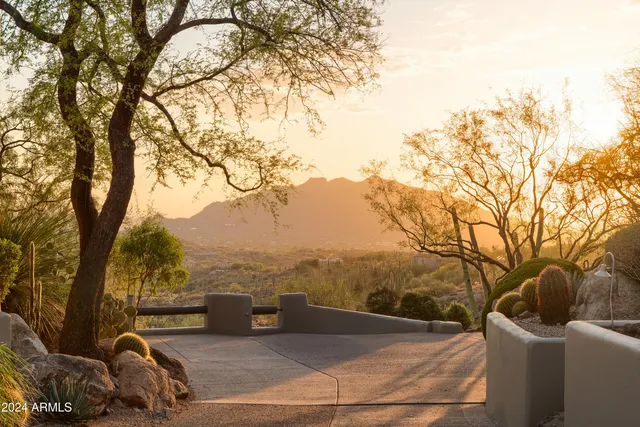 $3,500,000 | 9215 East Red Lawrence Drive, Scottsdale, AZ 85262