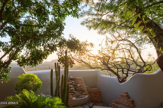 $3,500,000 | 9215 East Red Lawrence Drive, Scottsdale, AZ 85262