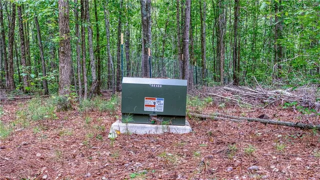 a view of an outdoor space