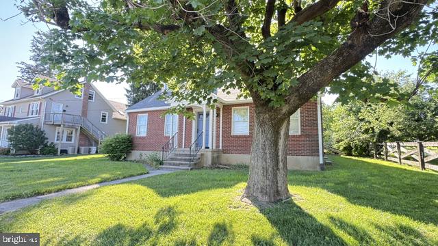816 North Houcksville Road Hampstead, MD 21074 - Photo 22 of 23 Charming home beneath a leafy canopy.