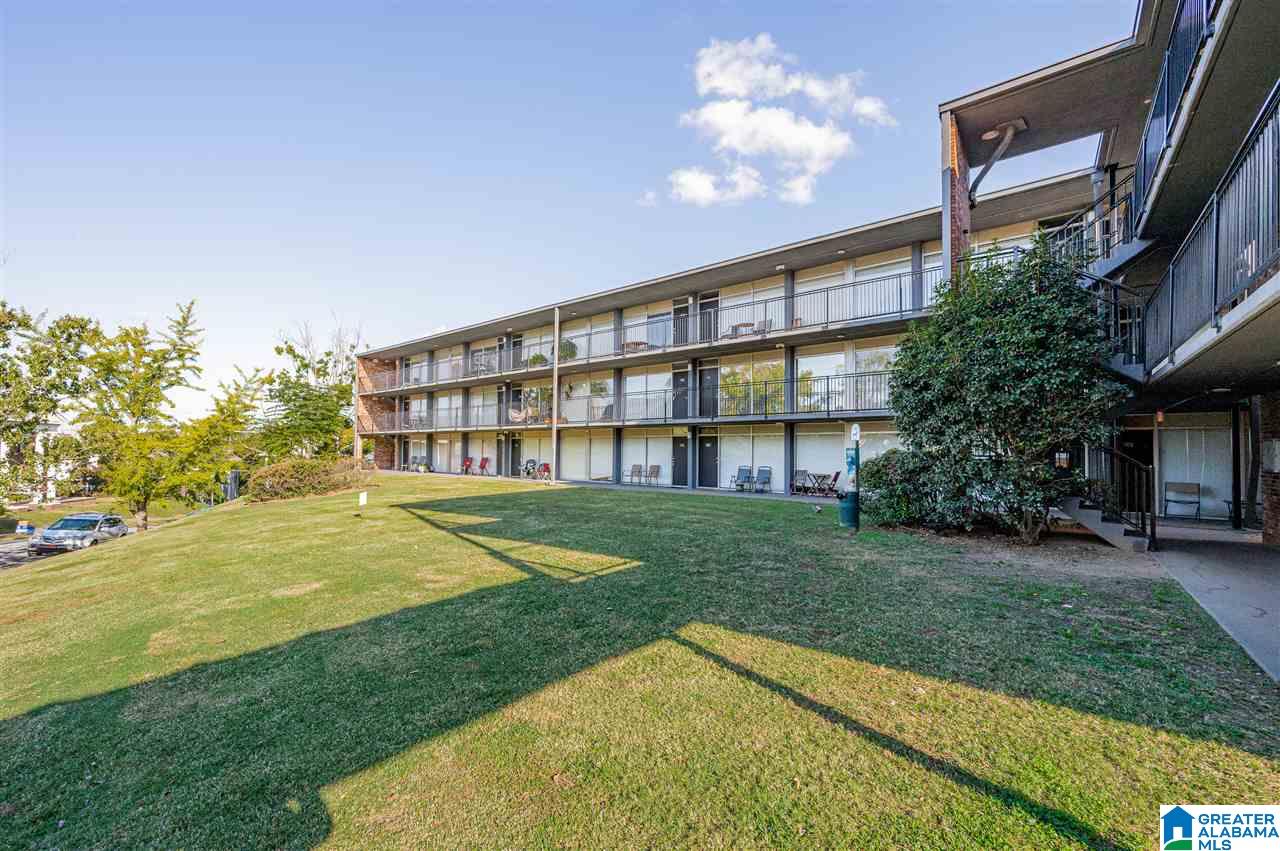 2990 Rhodes Cr Circle, Unit 206 Birmingham, AL 35205 - Photo 1 of 15