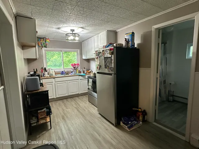 $329,000 | 59 Church Street, Leeds, NY 12451