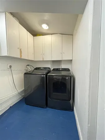 $569,000 | 204 Southwest 7th Avenue, Hallandale Beach, FL 33009