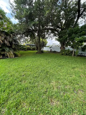 $569,000 | 204 Southwest 7th Avenue, Hallandale Beach, FL 33009
