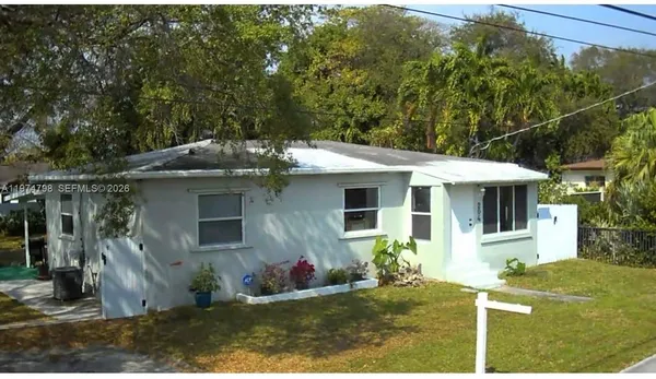 $569,000 | 204 Southwest 7th Avenue, Hallandale Beach, FL 33009