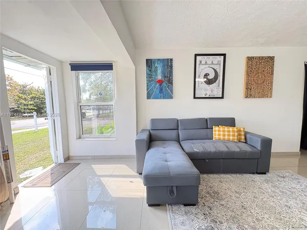 $569,000 | 204 Southwest 7th Avenue, Hallandale Beach, FL 33009