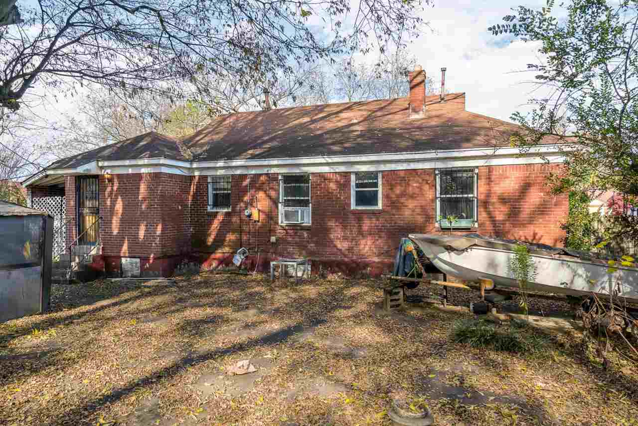 2927 South Radford Road Memphis, TN 38114 - Photo 22 of 24 a view of a small house