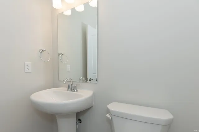 $399,800 | 2704 Marycrest Drive, Evansville, IN 47712