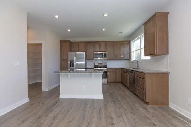 $399,800 | 2704 Marycrest Drive, Evansville, IN 47712