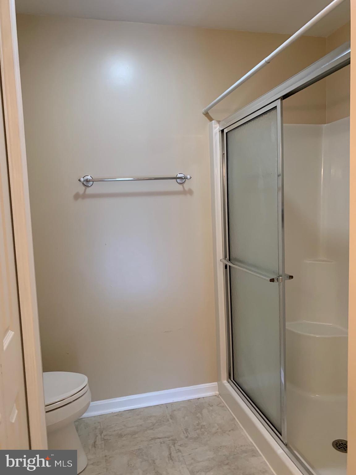 4639 Deer Path Road Harrisburg, PA 17110 - Photo 29 of 33 Bedroom suite bath