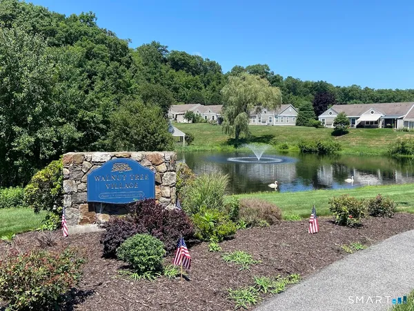 $509,900 | 8 St George Place, Unit 8, Newtown, CT 06482