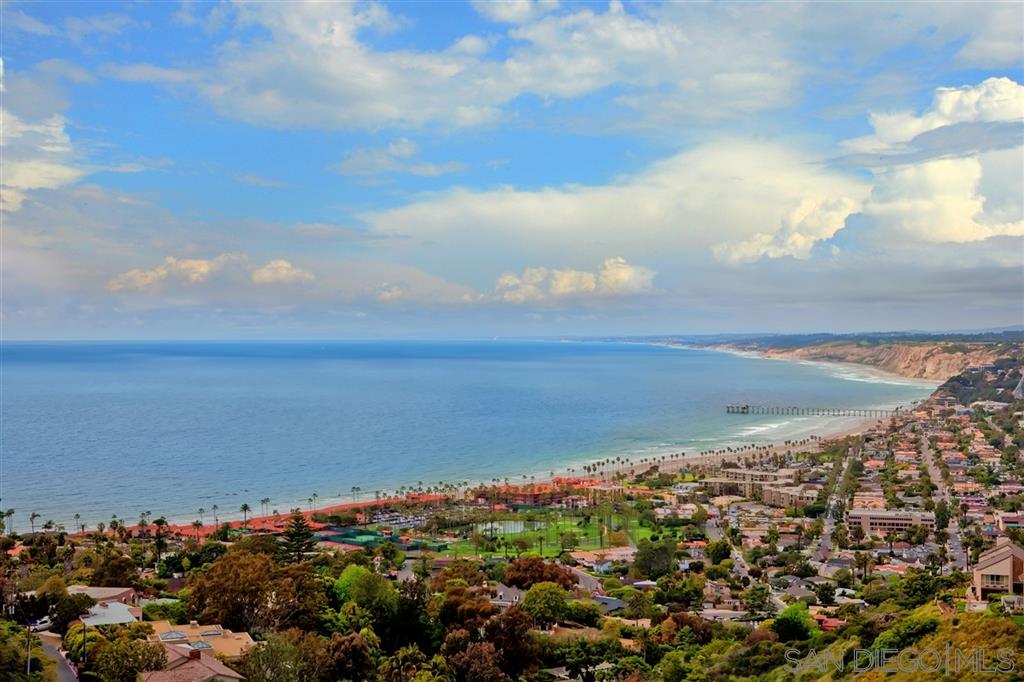 7405 Hillside Drive La Jolla, CA 92037 - Photo 2 of 25