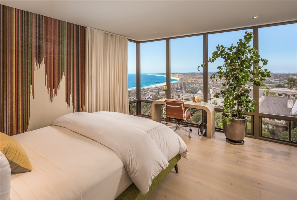 7405 Hillside Drive La Jolla, CA 92037 - Photo 12 of 25