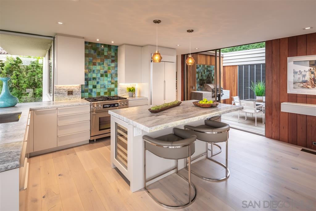 7405 Hillside Drive La Jolla, CA 92037 - Photo 17 of 25