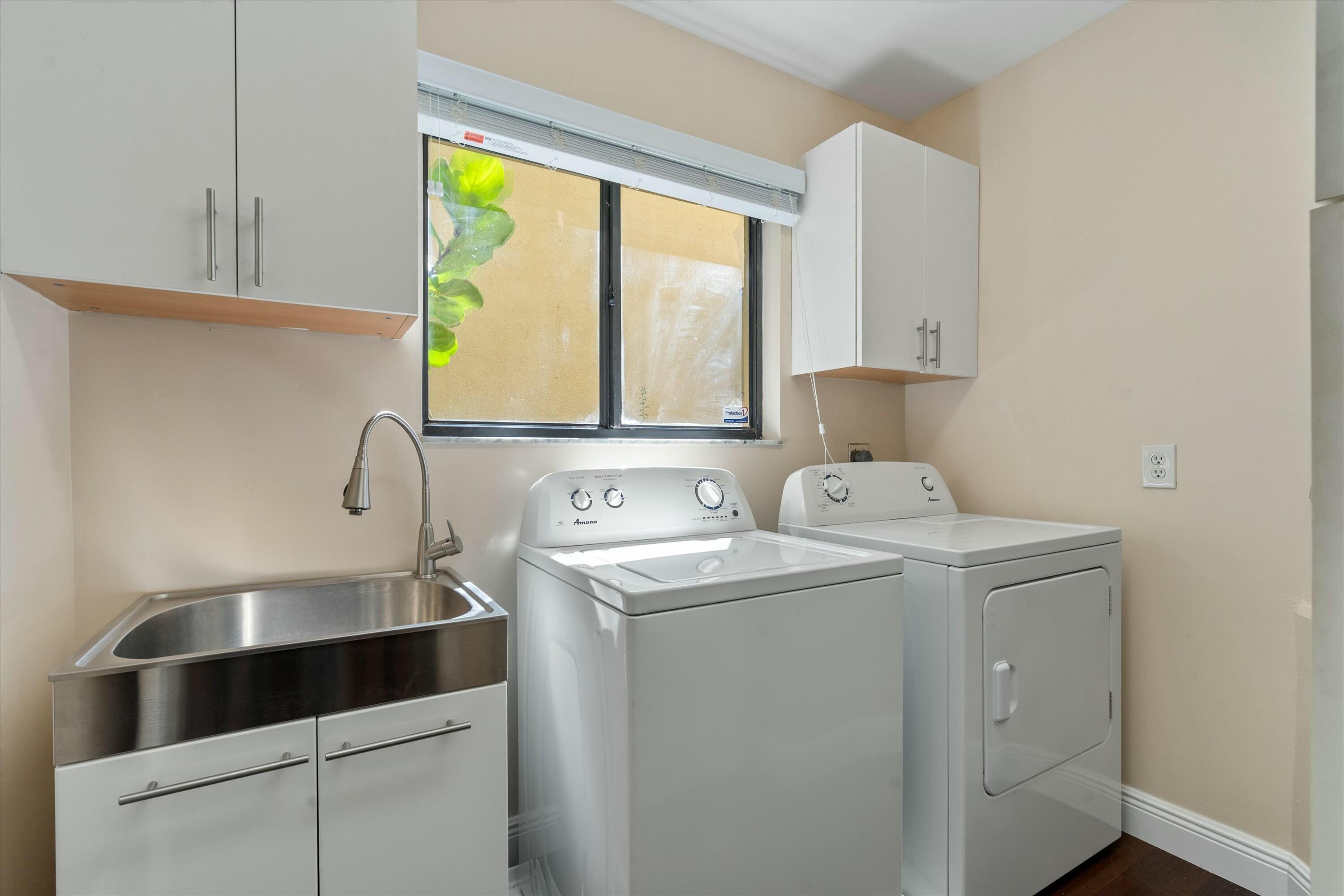 778 St Albans Drive Boca Raton, FL 33486 - Photo 20 of 29 Laundry Room