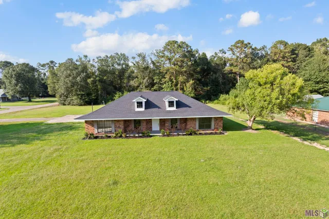 $249,900 | 30835 Leroy Shaffett Road, Albany, LA 70711
