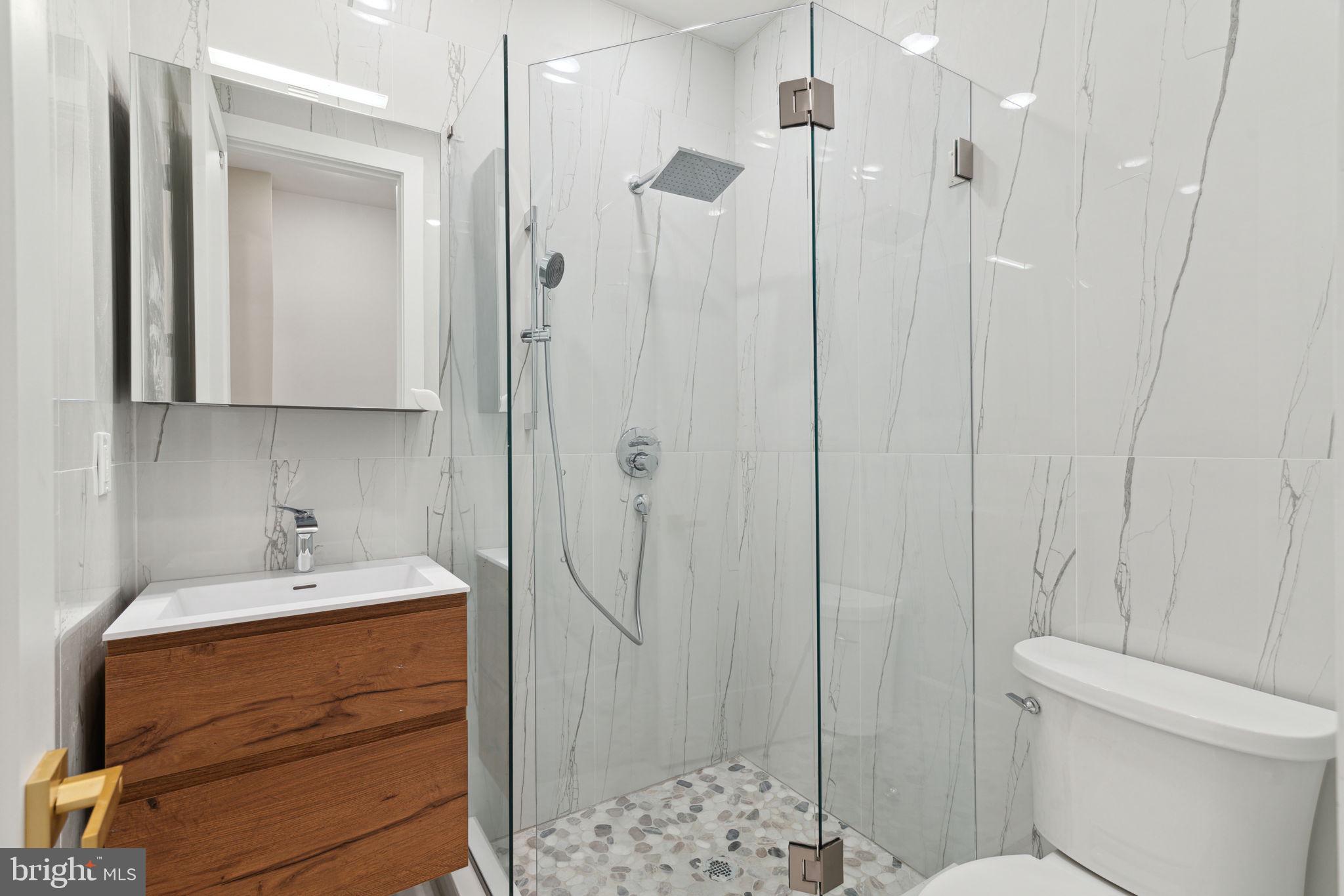 1822 Chestnut Street, Unit 3R Philadelphia, PA 19103 - Photo 14 of 27