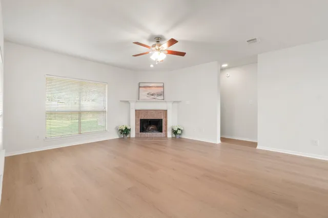 $2,600 | 19827 Lajuana Lane, Spring, TX 77388